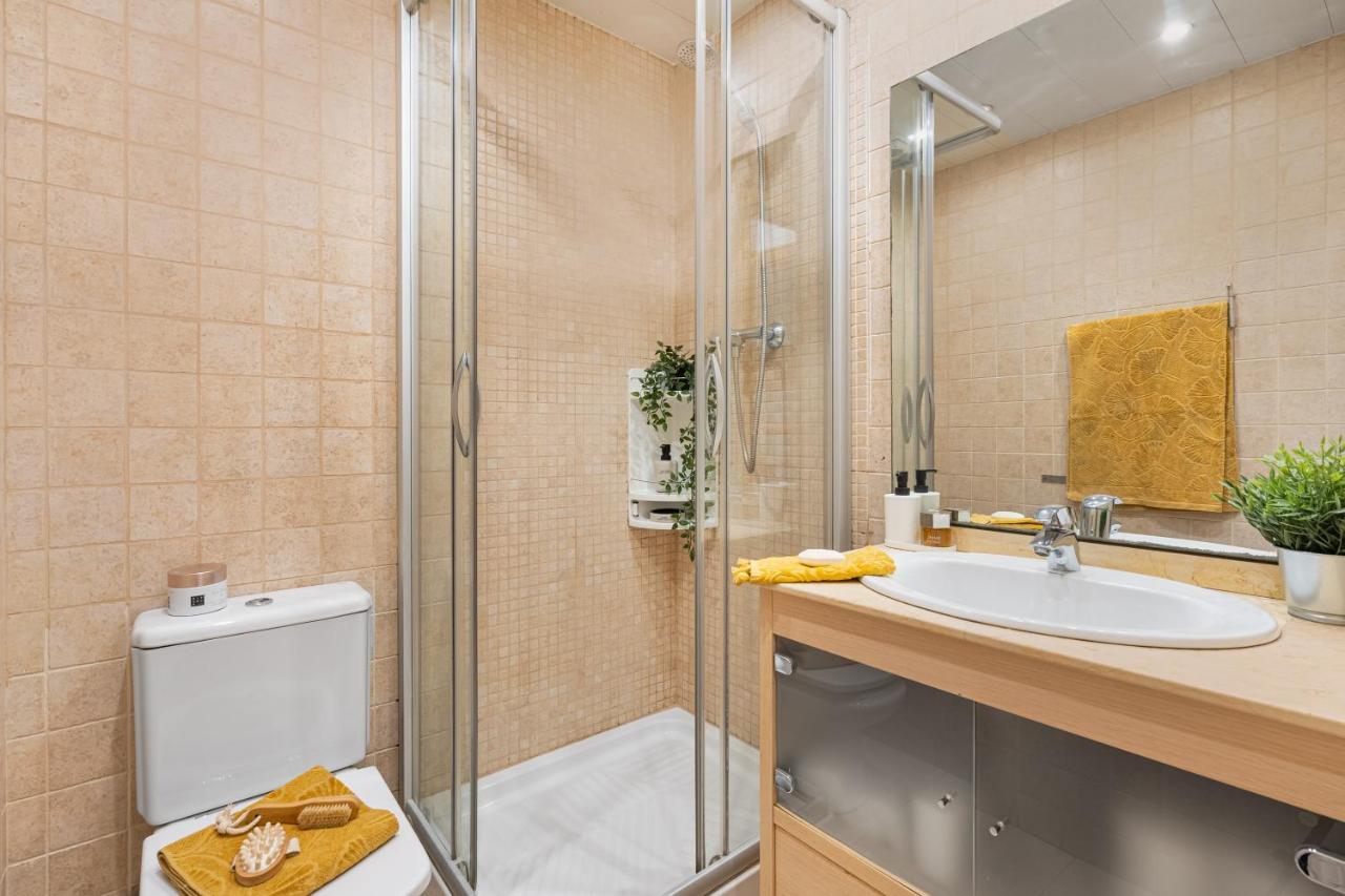 Lodging Apartments Villa De Gracia 2 Bedroom Cozy Apartment Βαρκελώνη Εξωτερικό φωτογραφία